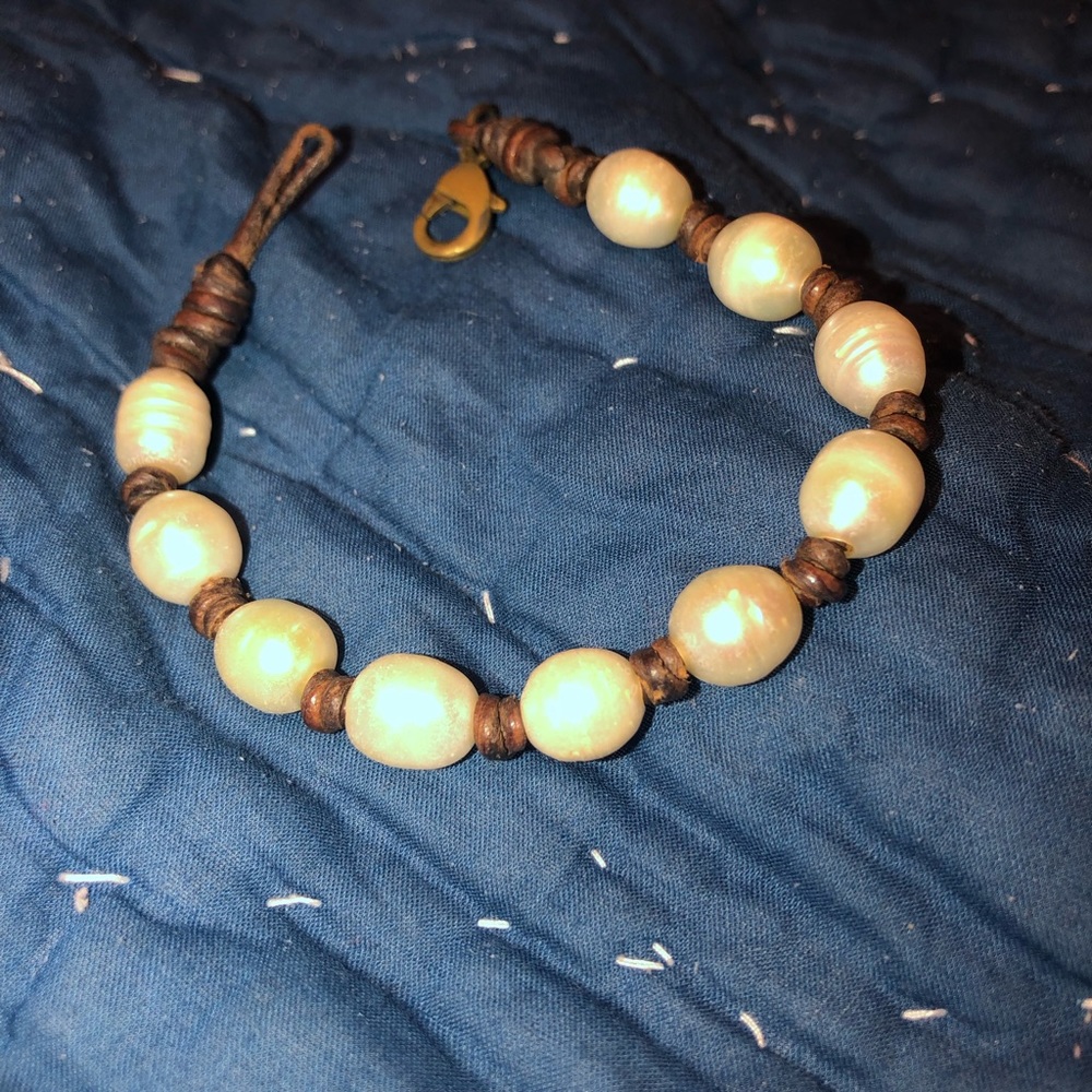 Leather and Pearl Bracelet